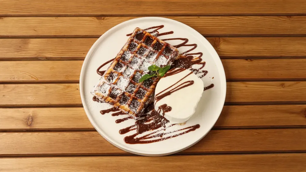 Бельгийские вафли с пломбиром