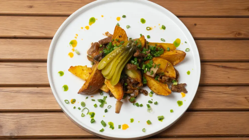 Жаренный картофель с мясом