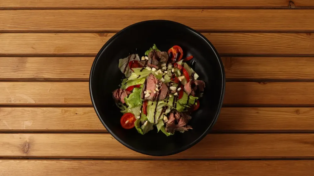 Салат с Ростбифом